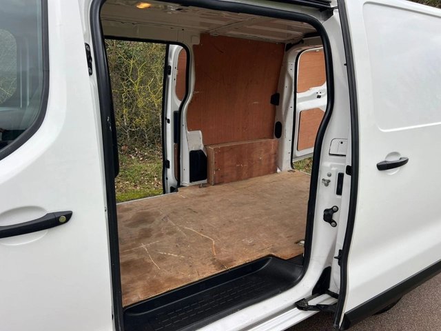 2022 CITROEN DISPATCH 1.5 BlueHDi 1000 Enterprise Pro M Panel Van 6dr Diesel Manual FWD 2 Euro 6 (s/s) (100 ps) - Photo 10