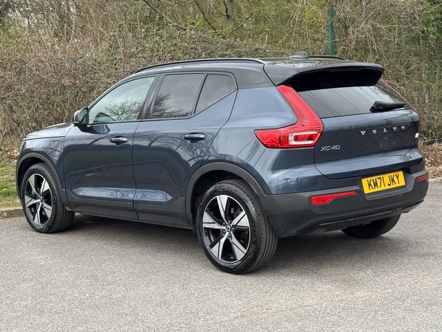 2021 VOLVO XC40 - Photo 3