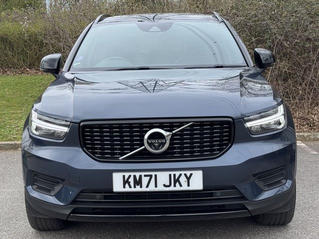 2021 VOLVO XC40 - Photo 8