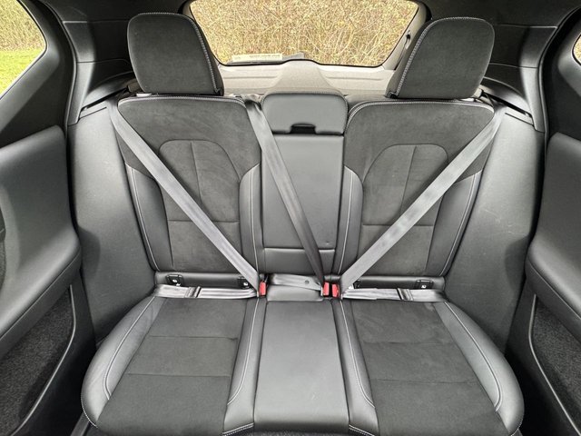 2021 VOLVO XC40 - Photo 11