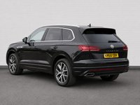 USED 2018 68 VOLKSWAGEN TOUAREG 3.0 TDI V6 R-Line SUV 5dr Diesel Tiptronic 4Motion Euro 6 (s/s) (286 ps) SAT NAV, HEATED SEATS, REAR CAMERA