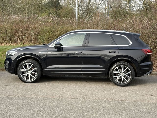 2018 VOLKSWAGEN TOUAREG - Photo 2