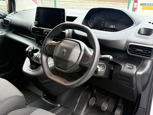 2021 PEUGEOT PARTNER 1.5 BlueHDi 1000 Professional Standard Panel Van 5dr Diesel Manual SWB Euro 6 (100 bhp) - Photo 9