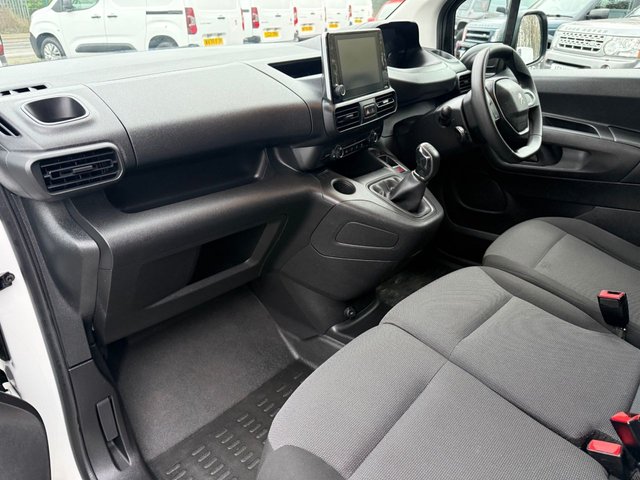 2021 PEUGEOT PARTNER 1.5 BlueHDi 1000 Professional Standard Panel Van 5dr Diesel Manual SWB Euro 6 (100 bhp) - Photo 11