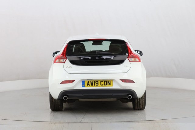 2019 Volvo V40 2L Momentum Edition 5dr - Photo 9