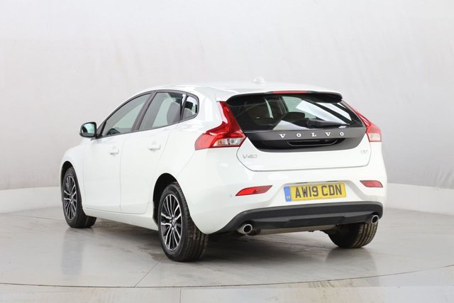 2019 Volvo V40 2L Momentum Edition 5dr - Photo 7