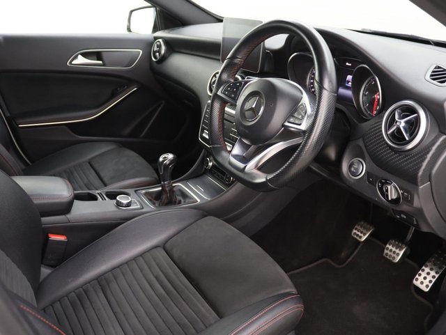 2018 Mercedes-Benz A Class 1.5L Amg Line 5dr - Photo 10