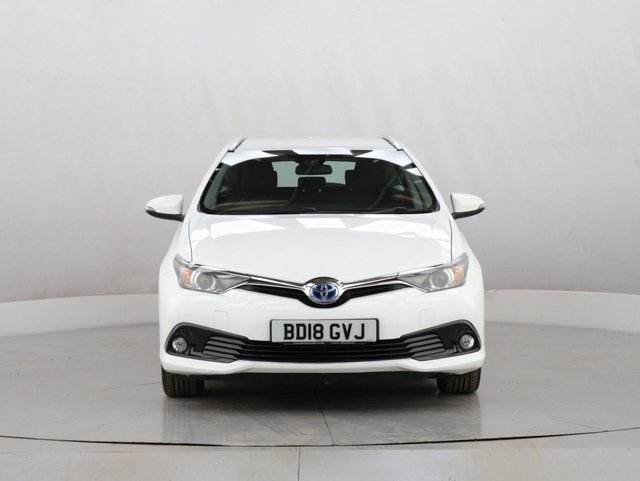 2018 Toyota Auris 1.8L Icon Tech 5dr - Photo 3