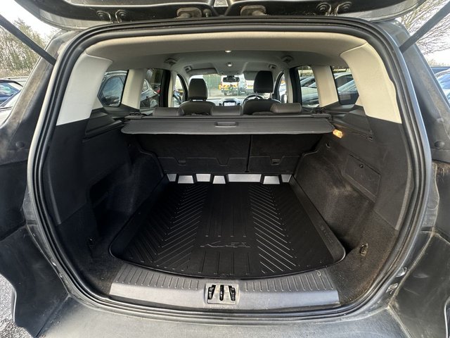 2017 FORD KUGA - Photo 11