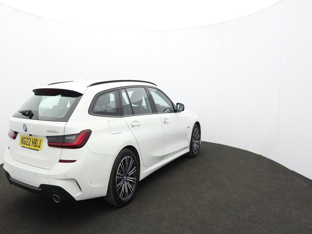 2022 BMW 3 Series 2L M Sport 5dr - Photo 10