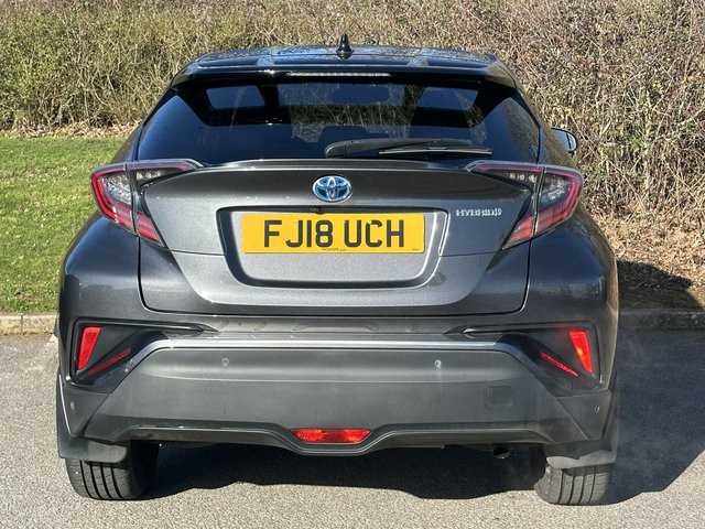 2018 TOYOTA C-HR - Photo 4