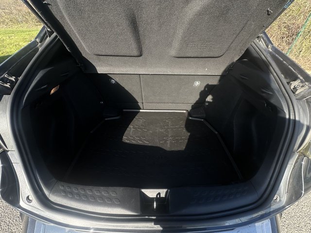 2018 TOYOTA C-HR - Photo 11