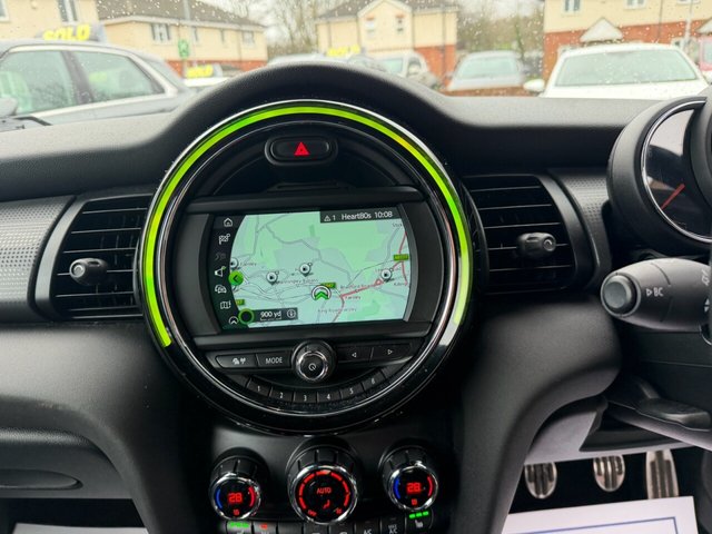 2020 MINI Hatch 1.5L Cooper Sport 3dr - Photo 4