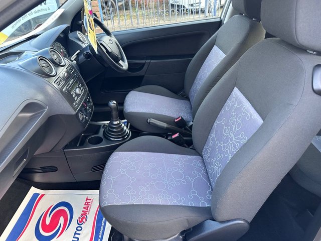 2006 FORD FIESTA - Photo 11