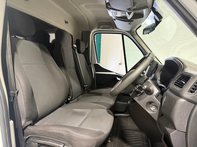 2021 RENAULT TRUCKS MASTER - Photo 6