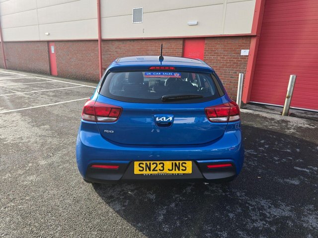 2023 KIA RIO - Photo 11