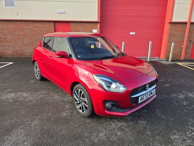 2022 SUZUKI SWIFT - Photo 2