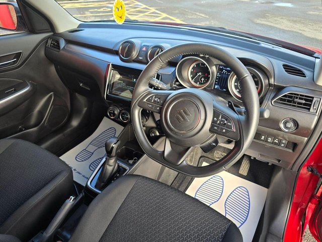 2022 SUZUKI SWIFT - Photo 4