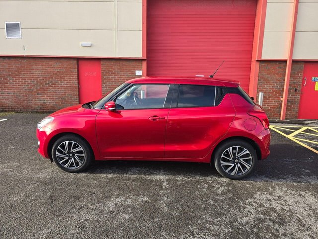 2022 SUZUKI SWIFT - Photo 7