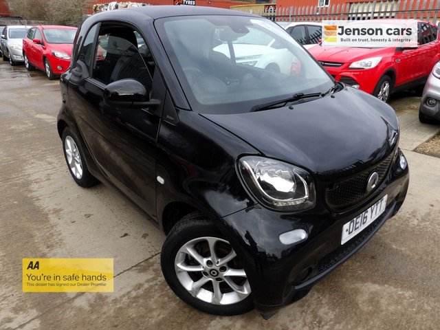 2016 2016 SMART FORTWO 1.0 Passion Coupe 2dr Petrol Manual Euro 6 (s/s) (71 ps) Year 2016 photo