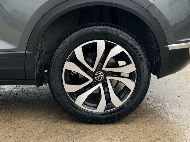 2022 Volkswagen T-Roc 1L Active 5dr - Photo 9