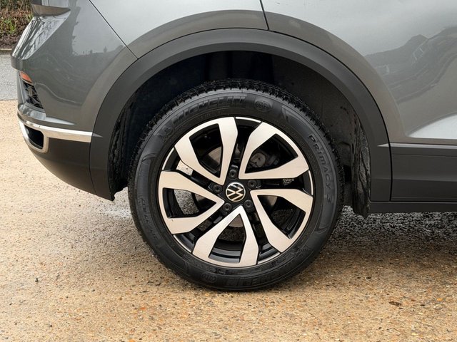 2022 Volkswagen T-Roc 1L Active 5dr - Photo 11