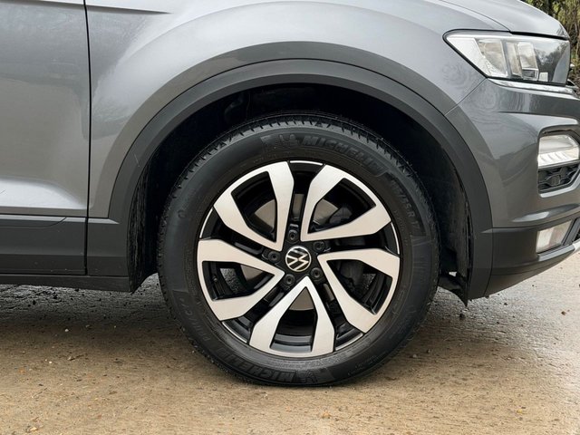 2022 Volkswagen T-Roc 1L Active 5dr - Photo 12