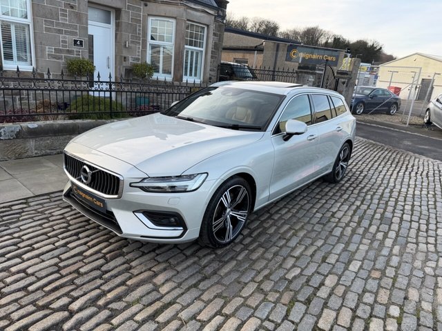 2018 VOLVO V60 - Photo 3
