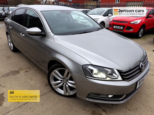 2014 2014 VOLKSWAGEN PASSAT 2.0 TDI BlueMotion Tech Executive Style Saloon 4dr Diesel Manual Euro 5 (s/s) (140 ps) Year 2014 photo