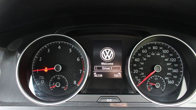 2019 VOLKSWAGEN GOLF (2019) - Photo 9