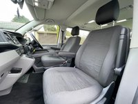 USED 2020 20 VOLKSWAGEN TRANSPORTER SHUTTLE 2.0 TDI SE Minibus Double Cab 5dr Diesel DSG SWB Euro 6 (s/s) (150 ps) 1 Owner,  150 BHP, DSG,  8 Seat, Full Main Dealer Service History