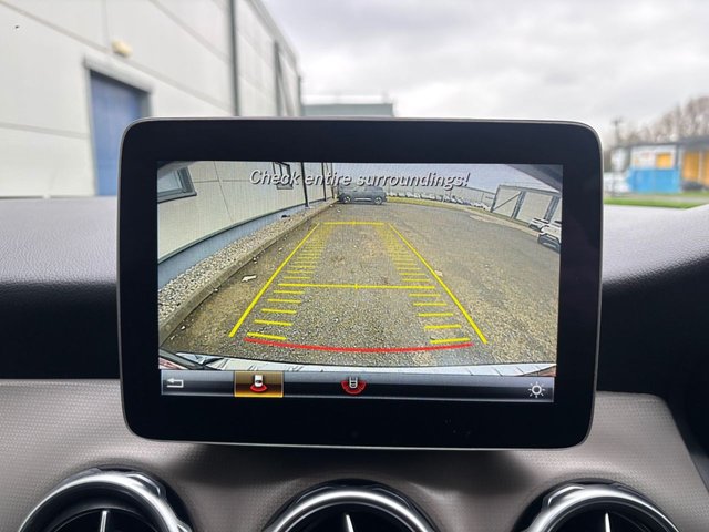 2018 MERCEDES-BENZ GLA 1.6 GLA180 Urban Edition SUV 5dr Petrol 7G-DCT Euro 6 (s/s) (122 ps) - Photo 2
