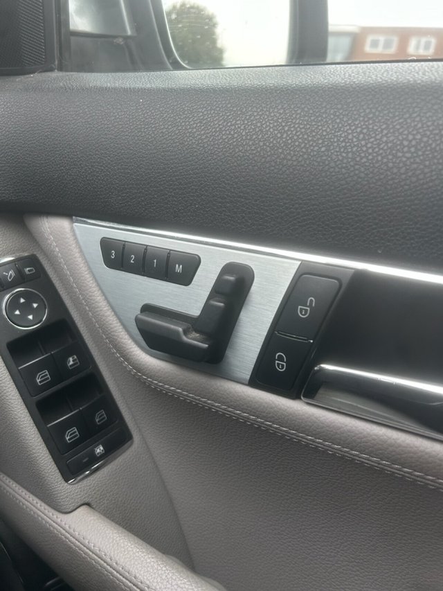 2008 Mercedes-Benz C-Class 3L Sport 5dr - Photo 12