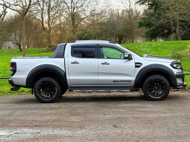 2018 FORD RANGER 2018 3.2 TDCI WILDTRAK RAPTOR KIT PICKUP DOUBLE CAB 20" TERRIAN TYRES CAMERA 4DR DIESEL AUTO 4WD EURO 5 (200 PS) - Photo 3