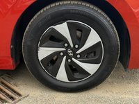 USED 2017 67 HYUNDAI IONIQ 1.6 h-GDi Premium SE Hatchback 5dr Petrol Hybrid DCT Euro 6 (s/s) (141 ps) 