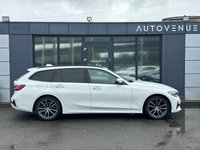 USED 2020 20 BMW 3 SERIES 2.0 318d Sport Touring 5dr Diesel Auto Euro 6 (s/s) (150 ps) CARPLAY + HEATED SEATS + AMBIENT LIGHTING + FRONT AND REAR SENSORS WITH REAR CAM + CRUISE CONTROL + SATNAV