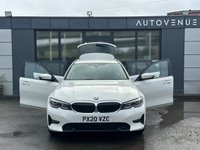 USED 2020 20 BMW 3 SERIES 2.0 318d Sport Touring 5dr Diesel Auto Euro 6 (s/s) (150 ps) CARPLAY + HEATED SEATS + AMBIENT LIGHTING + FRONT AND REAR SENSORS WITH REAR CAM + CRUISE CONTROL + SATNAV