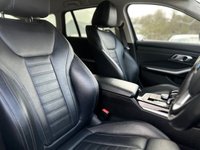 USED 2020 20 BMW 3 SERIES 2.0 318d Sport Touring 5dr Diesel Auto Euro 6 (s/s) (150 ps) CARPLAY + HEATED SEATS + AMBIENT LIGHTING + FRONT AND REAR SENSORS WITH REAR CAM + CRUISE CONTROL + SATNAV