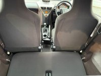 USED 2009 59 TOYOTA IQ 1.33 Dual VVT-i 3 Hatchback 3dr Petrol Manual Euro 4 (s/s) (98 ps) Air Con ULEZ Compliant SH 7 Stamps