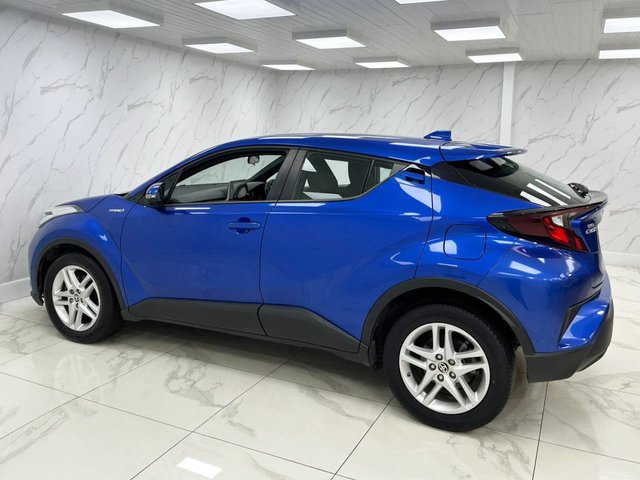 2020 Toyota C-HR 1.8L Icon 5dr - Photo 8