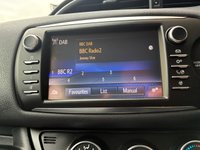 USED 2020 20 TOYOTA YARIS 1.5 VVT-i Y20 Bi-tone Hatchback 5dr Petrol CVT Euro 6 (111 ps) AUTOMATIC ,BLUETOOTH,USB,DAB,REVERSING CAMERA,12 MONTHS MOT
