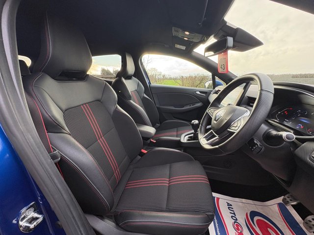 2019 RENAULT CLIO - Photo 9