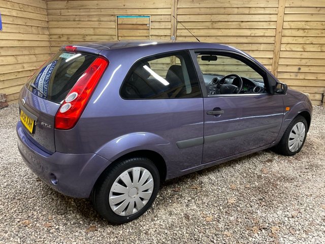 2008 FORD FIESTA (2008) - Photo 7