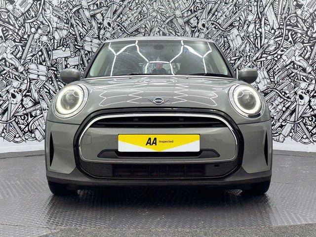 2022 MINI Hatch 1.5L One Classic 5dr - Photo 5