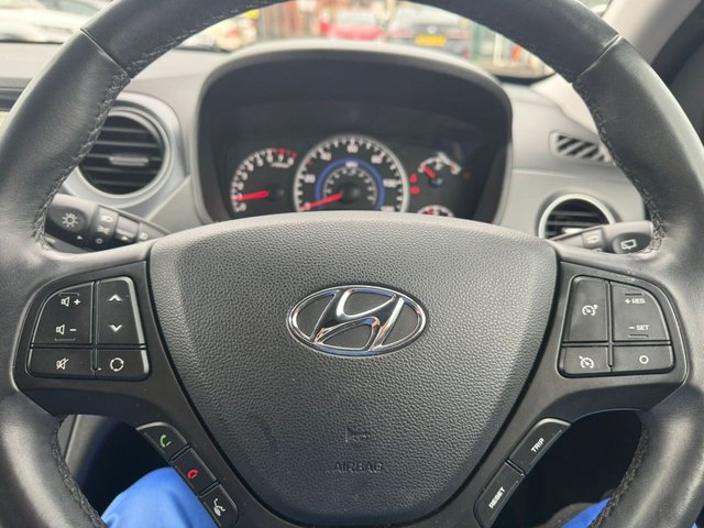 2018 HYUNDAI I10 - Photo 8