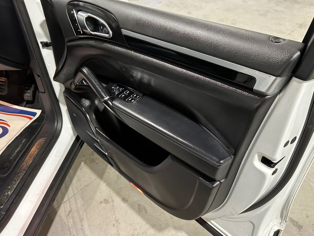 USED 2018 C PORSCHE CAYENNE 3.0 TD V6 Platinum Edition SUV 5dr Diesel TiptronicS 4WD Euro 6 (s/s) (262 ps) 