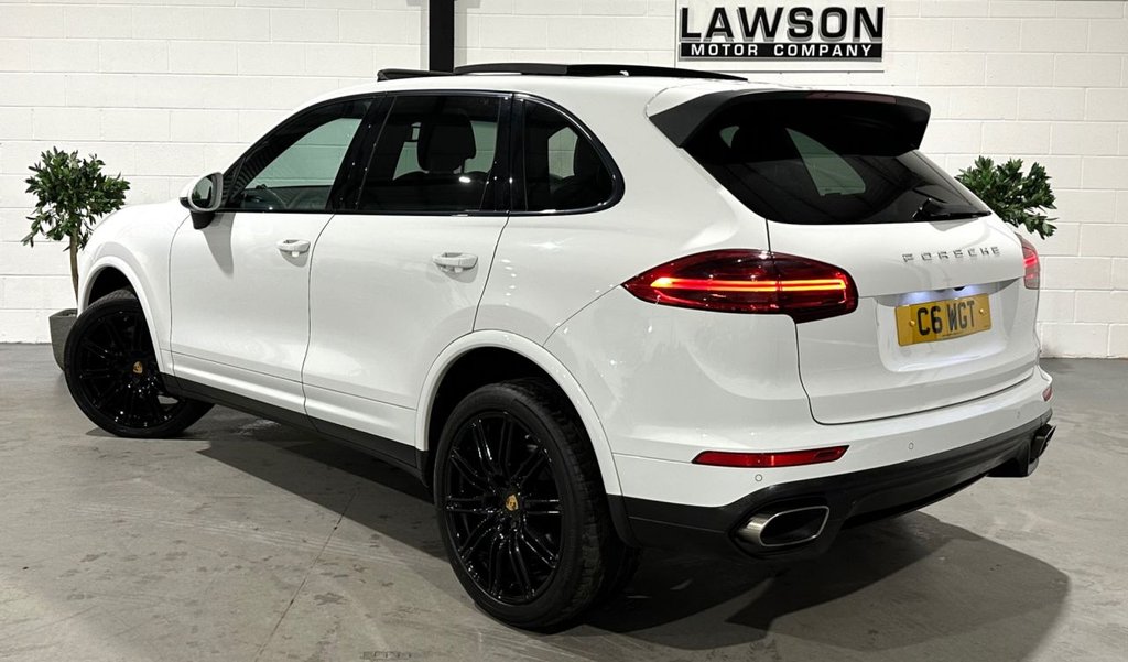 USED 2018 C PORSCHE CAYENNE 3.0 TD V6 Platinum Edition SUV 5dr Diesel TiptronicS 4WD Euro 6 (s/s) (262 ps) 