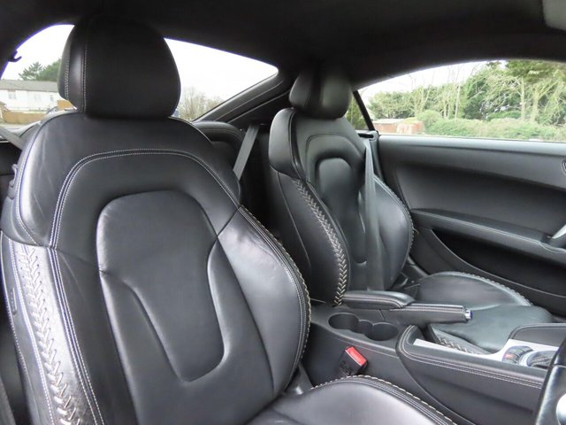 2012 AUDI TTS - Photo 10