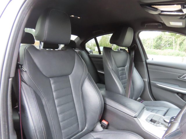 2020 BMW 3 SERIES - Photo 9