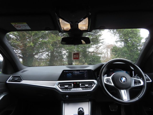 2020 BMW 3 SERIES - Photo 8